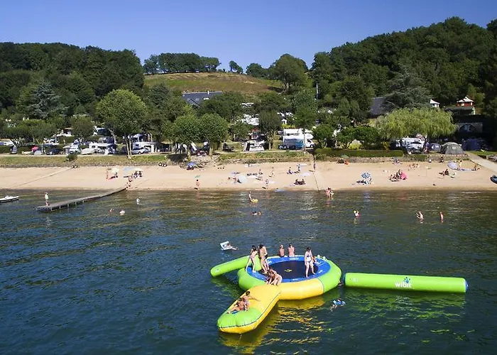 Beau-rivage Du Lac De Pareloup Salles-Curan